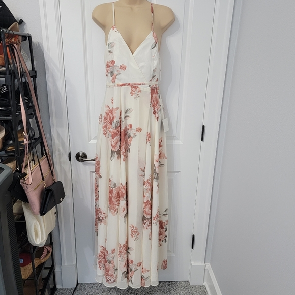 Lulu's Elegantly Inclined Cream Floral Print Wrap Maxi Dress Size Small, NWT - Picture 7 of 16